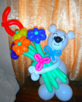 Мишка без букета 450 р, Букет по 60 р цветок.